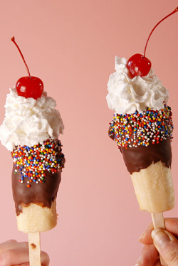 Favorite Spring Snacks and Sweets - Banana Split Pops